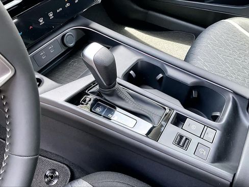 New 2026 Nissan Sentra SV w/ SV Convenience Package FWD image 7