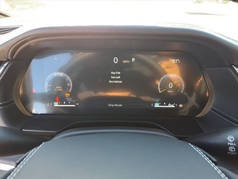 New 2025 Jeep Grand Cherokee L Overland w/ Trailer Tow Package image 21