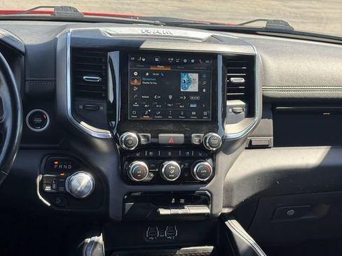 Used 2024 RAM 1500 Laramie AWD/4WD image 18