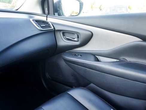 Used 2024 Nissan Murano SV image 29