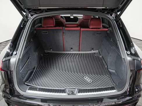 New 2026 Audi SQ5 Prestige AWD/4WD image 20