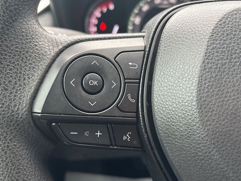 Used 2025 Toyota RAV4 XLE w/ Convenience Package FWD image 20