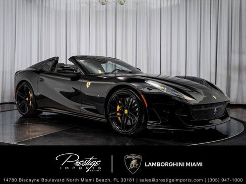 Used 2022 Ferrari 812 GTS RWD image 1