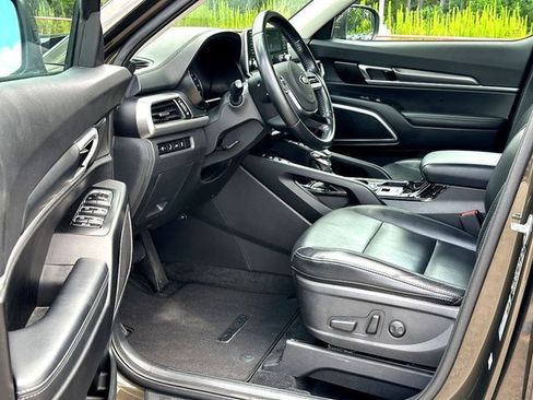 Used 2020 Kia Telluride S FWD image 10