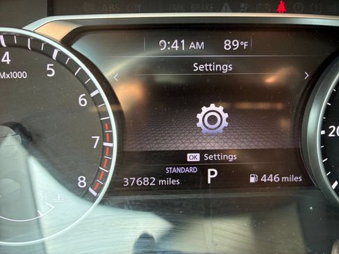 Used 2025 Nissan Pathfinder SV FWD image 38