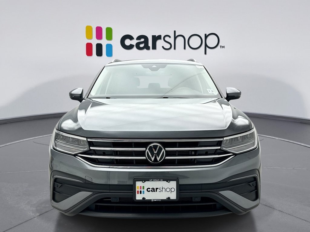 Used 2024 Volkswagen Tiguan SE AWD/4WD image 8