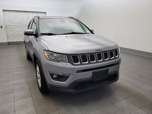 Used 2018 Jeep Compass Latitude w/ Popular Equipment Group FWD image 13