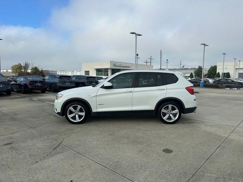 Used 2017 BMW X3 sDrive28i image 6