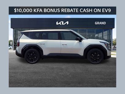 New 2026 Kia EV9 Land w/ Nightfall Edition Package