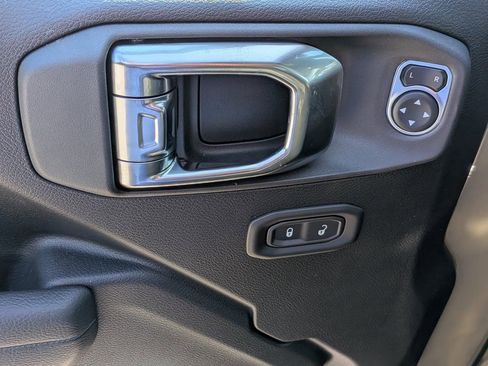 New 2026 Jeep Gladiator Mojave w/ Steel Bumper Group image 7