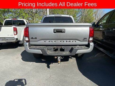 Used 2023 Toyota Tacoma SR5 AWD/4WD image 3