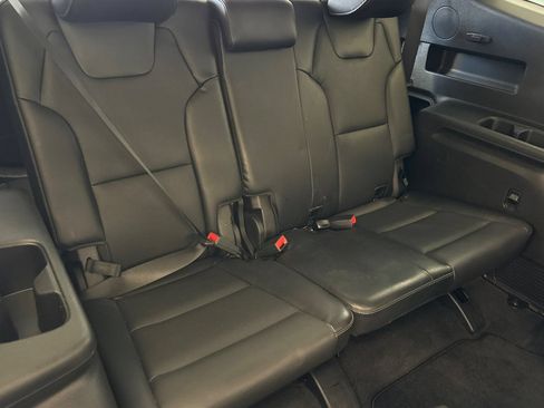Used 2024 Kia Telluride S w/ S Sunroof Package FWD image 14