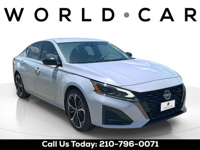 Used 2023 Nissan Altima 2.5 SR
