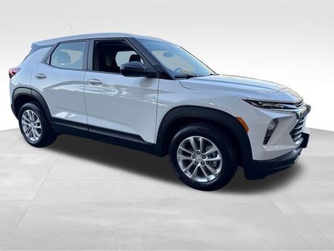 Certified 2024 Chevrolet TrailBlazer LS FWD image 7
