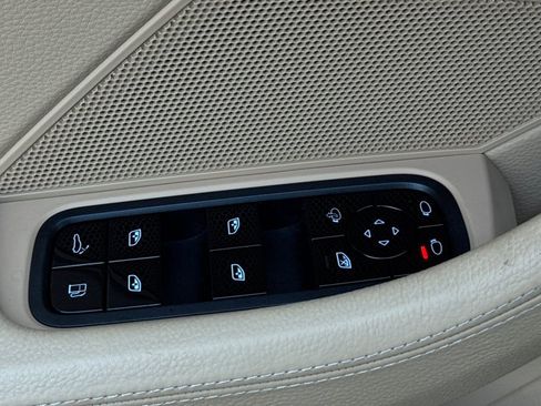 Used 2018 Porsche Panamera 4 image 12