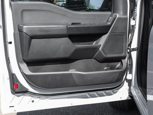 Used 2025 Ford F150 STX w/ Equipment Group 200A RWD image 18