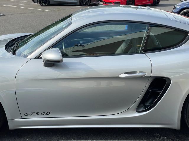 Used 2022 Porsche 718 Cayman GTS RWD image 15