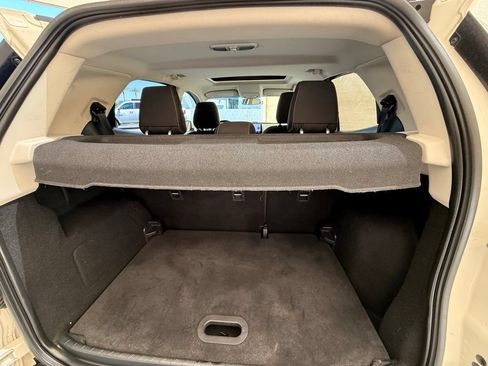 Used 2021 Ford EcoSport SE w/ SE Convenience Package FWD image 19
