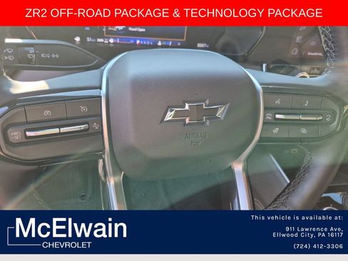 Used 2025 Chevrolet Colorado ZR2 w/ Technology Package AWD/4WD image 28