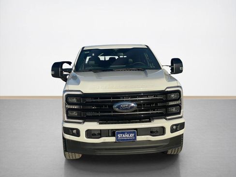 New 2026 Ford F250 Platinum AWD/4WD image 2