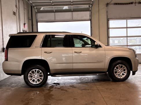 Used 2017 GMC Yukon SLE image 7