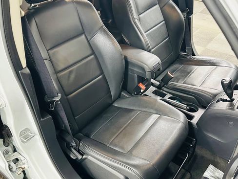 Used 2015 Jeep Patriot High Altitude FWD image 23