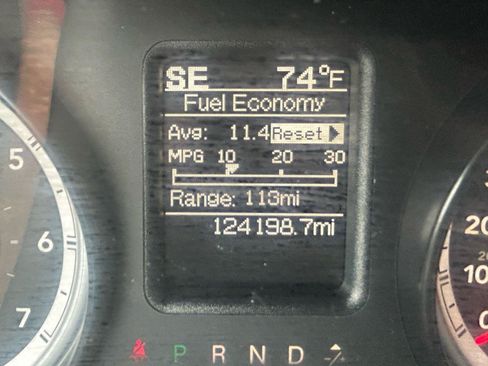 Used 2016 RAM 1500 Classic SLT AWD/4WD image 20