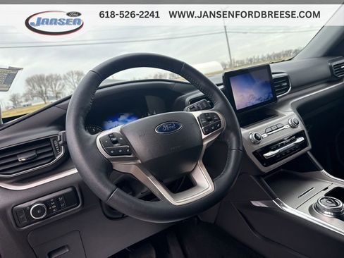 Used 2023 Ford Explorer XLT w/ Equipment Group 202A image 13