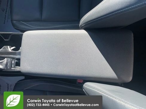 Used 2025 Toyota Camry SE image 26