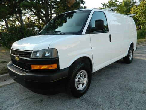 Used 2020 Chevrolet Express 2500 w/ Communications Package RWD image 1