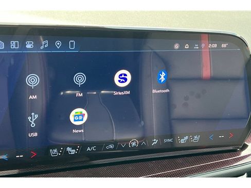 Used 2026 Chevrolet Traverse RS w/ LPO, Floor Liner Package AWD/4WD image 19