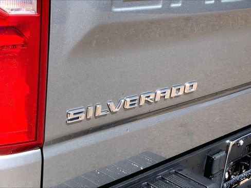 Used 2023 Chevrolet Silverado 1500 High Country w/ Z71 Off-Road Package AWD/4WD image 31