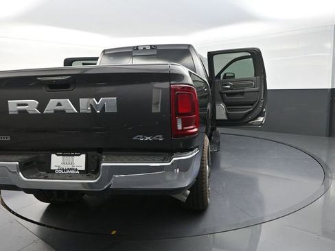 New 2026 RAM 2500 Laramie AWD/4WD image 35