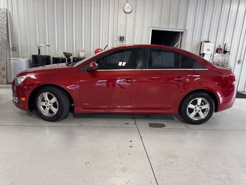 Used 2014 Chevrolet Cruze LT w/ RS Package FWD image 2