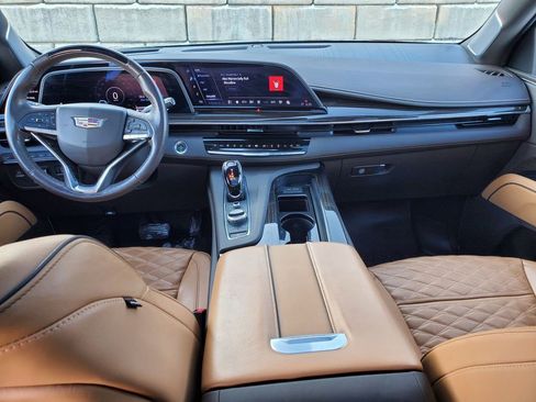 Certified 2023 Cadillac Escalade Sport w/ Touring Package image 24