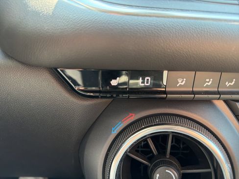 Used 2025 Chevrolet Blazer LT AWD/4WD image 15