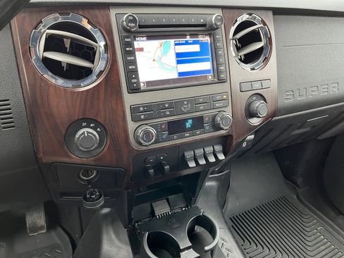 Used 2011 Ford F350 Lariat w/ Lariat Interior Pkg image 20