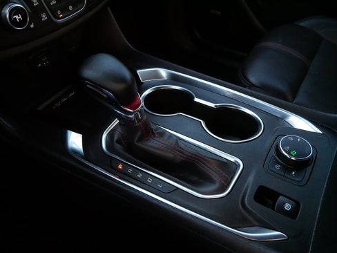 Used 2024 Chevrolet Traverse RS image 24