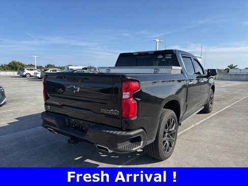 Used 2022 Chevrolet Silverado 1500 High Country w/ Safety Package II image 15