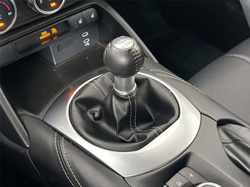 Certified 2025 MAZDA MX-5 Miata Grand Touring RWD image 28