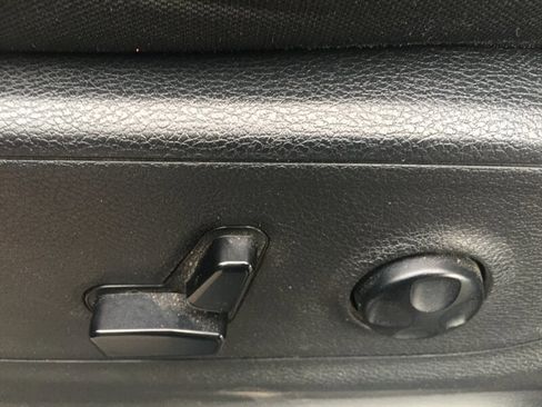 Used 2019 RAM 1500 Big Horn image 8