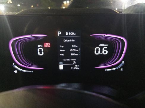 Used 2025 Kia Telluride S image 6