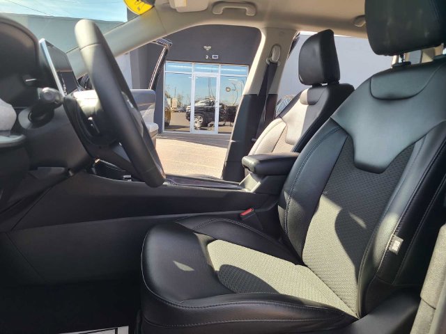 Used 2022 Jeep Compass Latitude AWD/4WD image 15