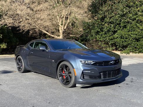 Used 2022 Chevrolet Camaro SS image 2
