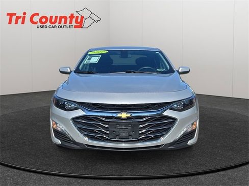 Used 2022 Chevrolet Malibu LT image 2