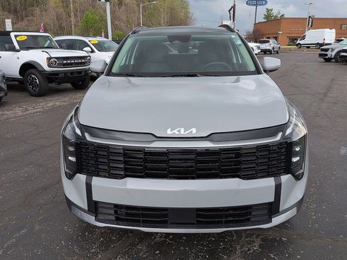New 2026 Kia Sportage EX FWD image 3