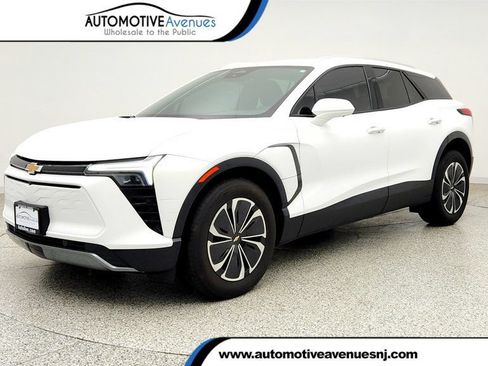 Used 2024 Chevrolet Blazer EV LT AWD/4WD image 1