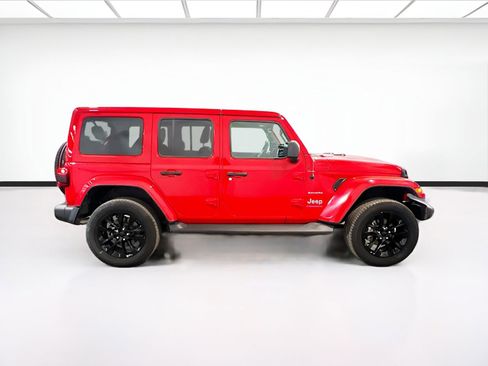 Used 2023 Jeep Wrangler Unlimited Sahara AWD/4WD image 24