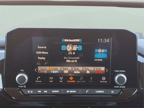Used 2024 Nissan Pathfinder SV FWD image 19