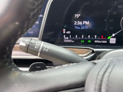 Used 2021 Cadillac Escalade Sport Platinum w/ Heavy-Duty Trailer Package image 26